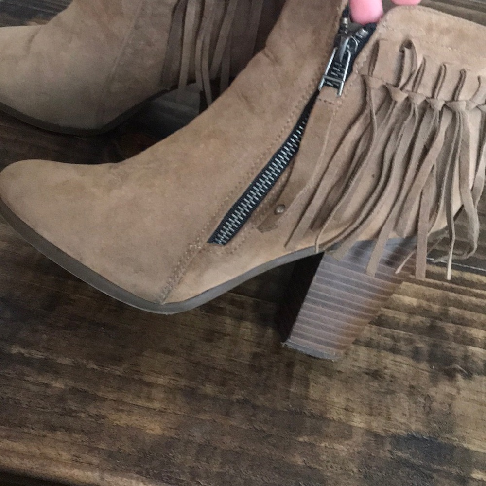 Booties - Picture 4 of 7